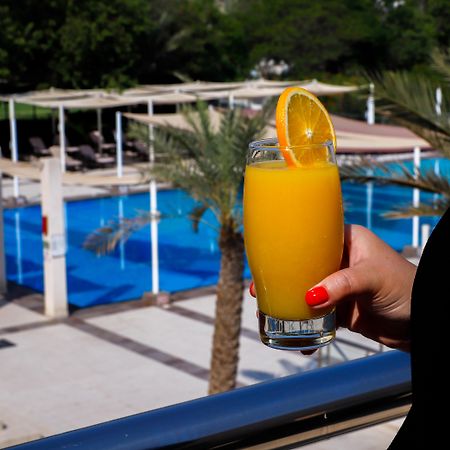 Отель Crowne Plaza Sohar By Ihg Экстерьер фото