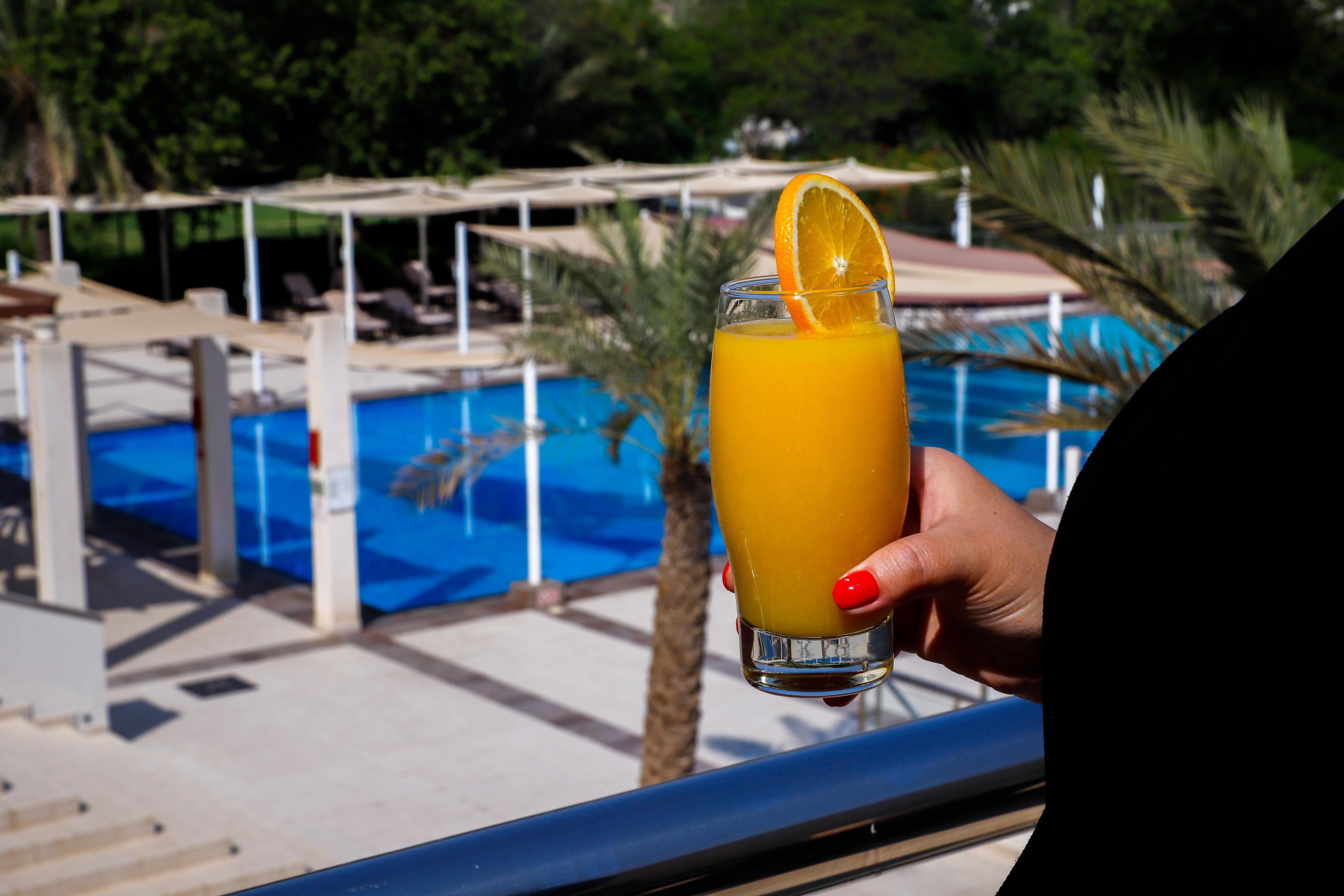 Отель Crowne Plaza Sohar By Ihg Экстерьер фото