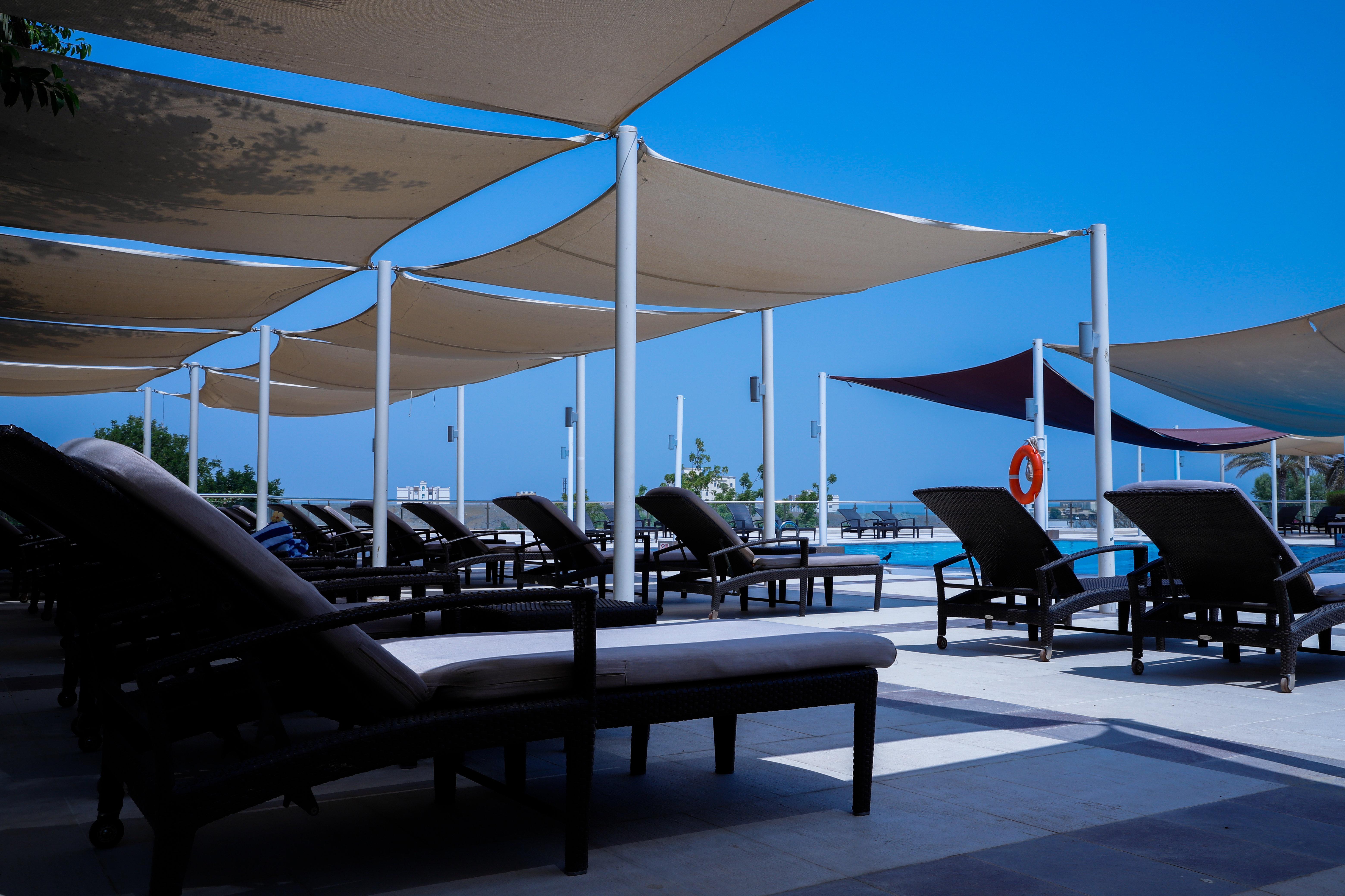 Отель Crowne Plaza Sohar By Ihg Экстерьер фото