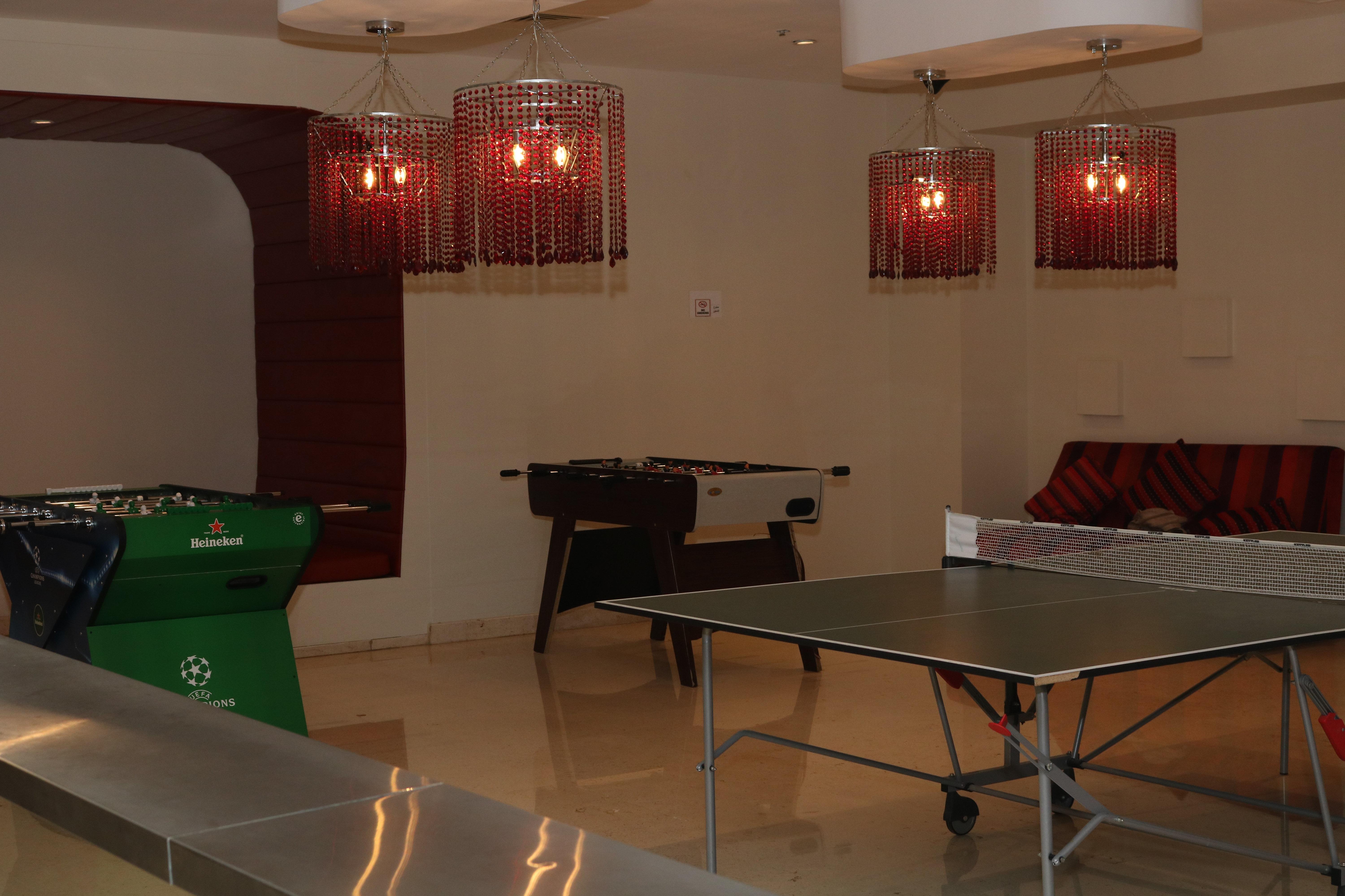 Отель Crowne Plaza Sohar By Ihg Экстерьер фото
