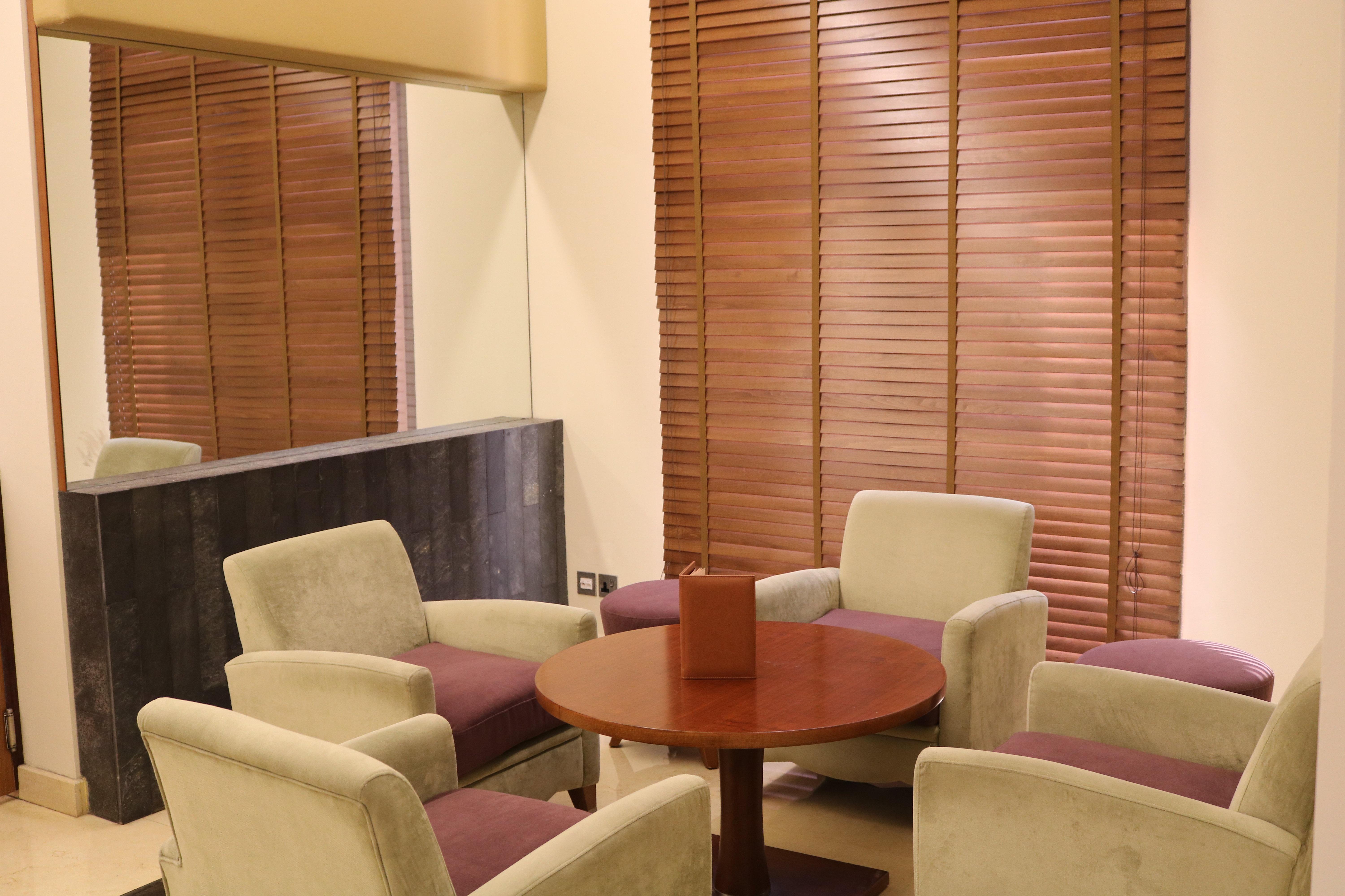 Отель Crowne Plaza Sohar By Ihg Экстерьер фото